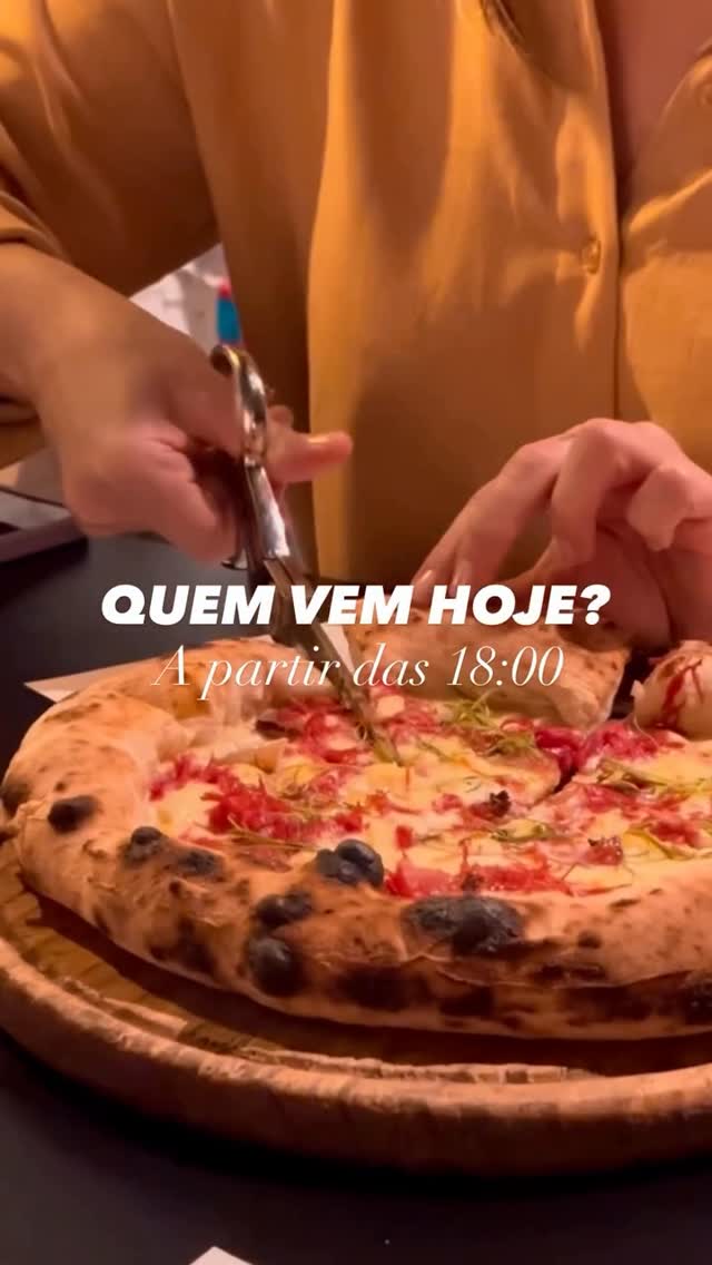 Pizza + drinks no pré-feriado